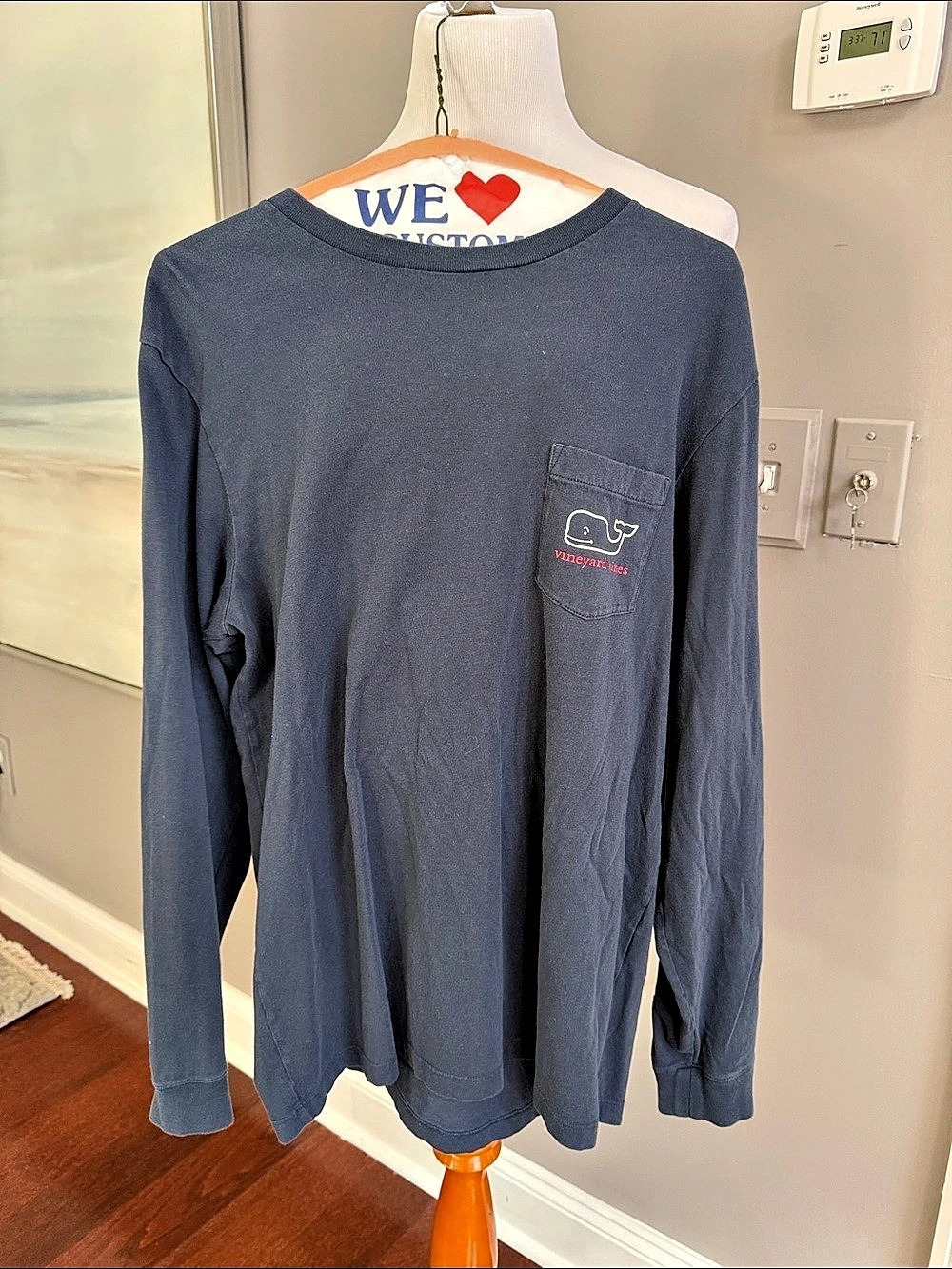 Vineyard Vines Happy Holidays 2016 Santa Whale Long-Sleeve Pocket T-Shirt Tee